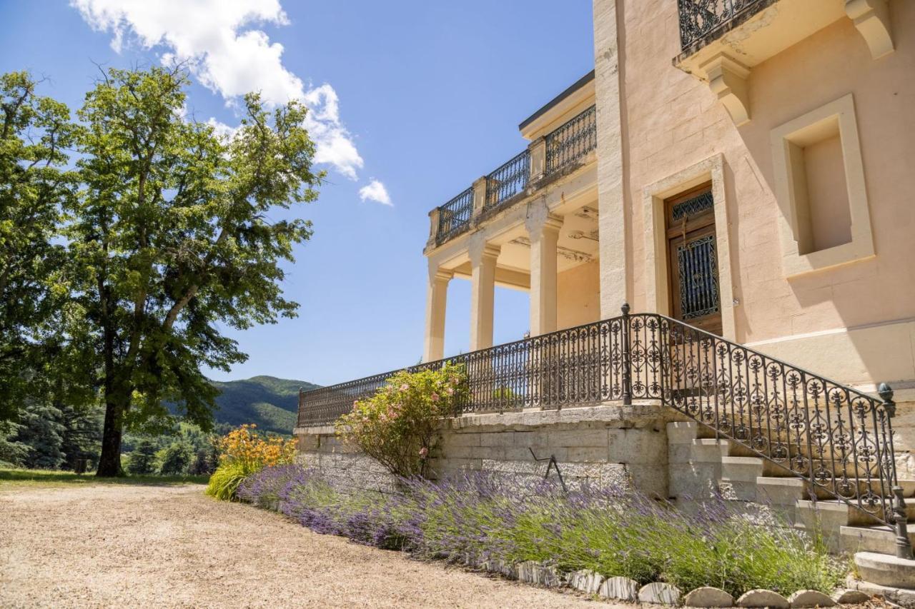 Domaine Les Sources De Дьёлефи Экстерьер фото